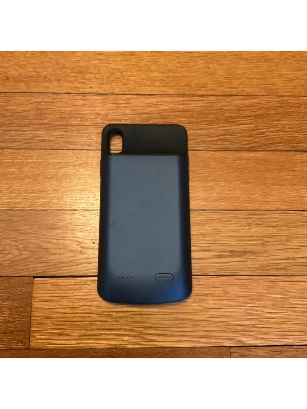 Casely black iPhone X/Xs Max charging case NWOT